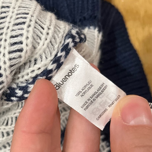 Bluenotes Navy Star Sweater size small - Picture 12 of 13